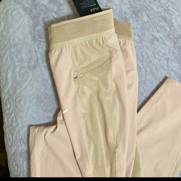 Nike flex stretchy joggers - Picture 2 of 4